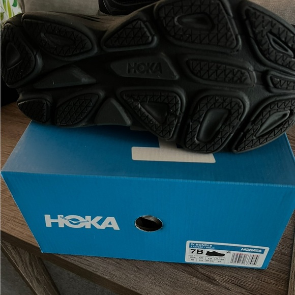 Hoka Bondi 8 size 7 - Picture 5 of 5